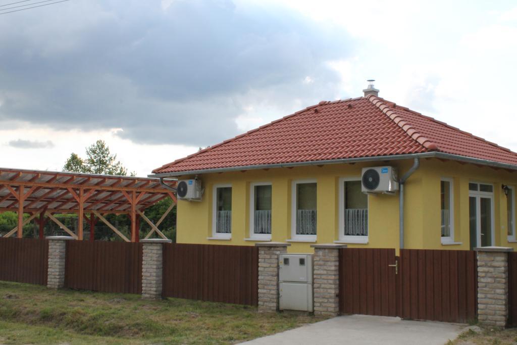Ponty Orsó Vendégház Nagybaracska Exterior foto